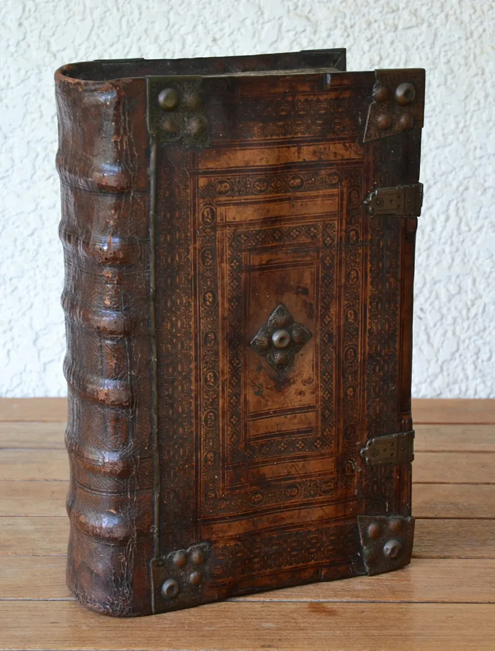 Biblia Sacra des oudé ende nieuwé Testamets ofte de Gantshe heylige shrift (…). - photo