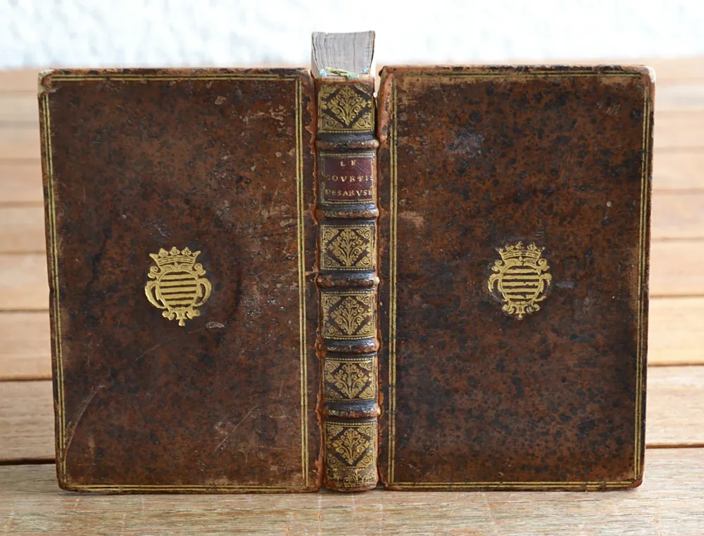 Le courtisan désabusé, ou pensée d’un gentil-homme qui a passé la plus grande partie de sa vie dans la cour & dans le guerre. - photo