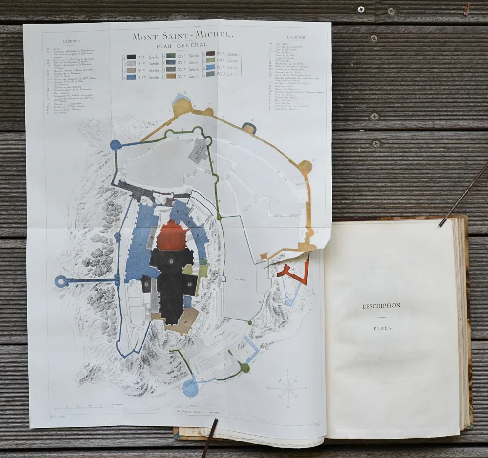 Description de l’abbaye du Mont Saint-Michel et de ses abords. Précédée d’une notice historique. - photo