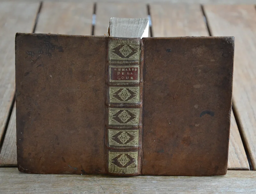 Annales de la cour et de Paris, pour les années 1697 & 1698. - photo