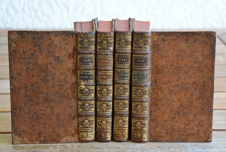 Les intérêts des nations de l’Europe, développés relativement au commerce. - photo