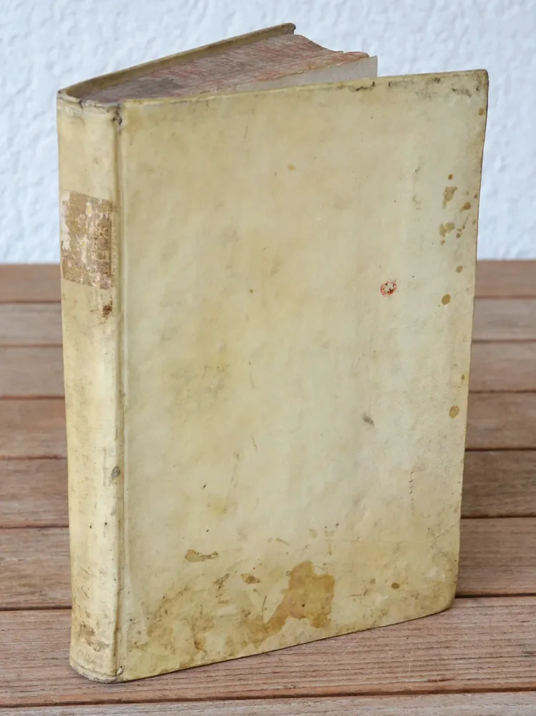 Officiorum. Libri tres summa cura nuper emendati, commentantibus Petro Marso, Francisco Maturantio, & Ascensio (…). - photo