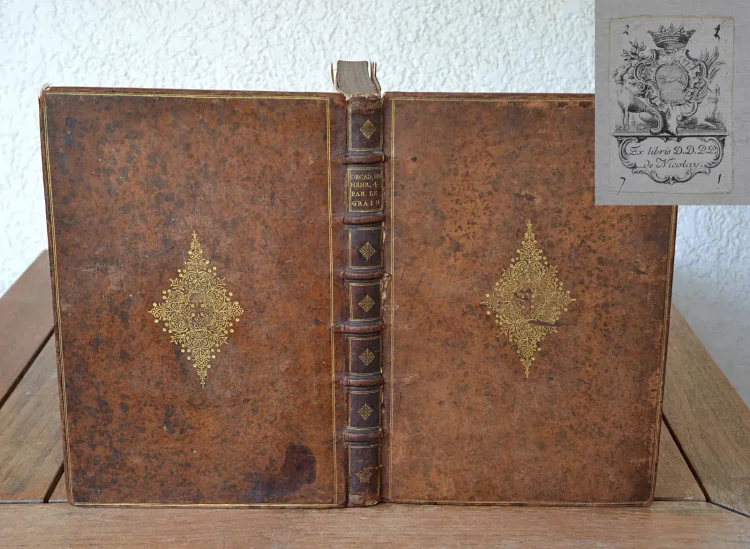 Décade contenant la vie et gestes de Henry le Grand, Roy de France et Navarre IIII° du Nom.
En laquelle est représenté l’Estat de la France depuis le dernier traicté de Cambray 1559. Jusques à la mort dudict Seigneur, icelle comprise, avec ce qui c’est faict & passé incontinent après icelle : les grandeurs des deux couronnes de France & de Navarre & les droicts dudit Seigneur sur plusieurs grandes terres & seigneuries. - photo