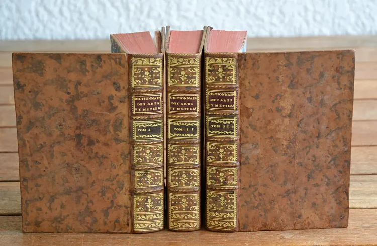 Dictionnaire portatif des arts et métiers, contenant en abrégé : l’histoire, la description & la police des arts et métiers, des fabriques et manufactures de France & des pays étrangers. - photo