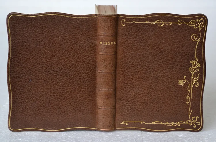 Missel Romain. - photo