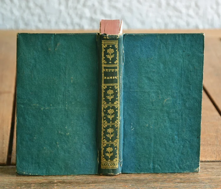 Lettres familières.
Nouvelle édition, augmentée de plusieurs lettres & autres ouvrages du même auteur, qui ne se trouvent point dans les éditions précédentes [suivi de] : Réponse aux observations sur l’Esprit des loix. - photo