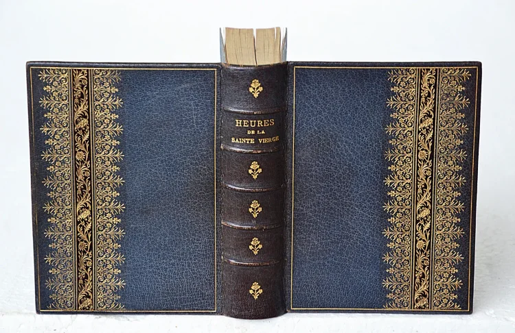 Heures de la Sainte Vierge. Avec figures par A. Queyroy. - photo