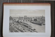 Paris dans sa splendeur. Documents, vues, scènes historiques, descriptions et histoire.
Dessins et lithographies par Philippe Benoist, pour le plus grand nombre et avec l’aide de la photographie ; Jules Arnout, Bachelier, A. Bayot, Félix Benoist, Chapuy, Eug. Ciceri, Hubert Clerget, Dauzats, Jules David, Fichot, Jules Gaildrau, Guérard, J. Jacottet, Gustave Janet, Hippolyte Lalaisse, Aug. Mathieu, Sabatier, etc.
Vignettes de Félix Benoist et Catenacci, exécutées sur bois par les premiers graveurs.
Texte par MM. Audiganne, P. Bailly, Eugène Carissan, A. Darcel, Louis Enault, Victor Fournel, Edouard Fournier, Amédée Gabourd, J. de Gaulle, Eugène de La Gournerie, F. de Guilhermy, L. Lacour, Lassus, Albert Lenoir, F. lock, Le Roux de Lincy, Prosper Mérimée (de l’Académie Française), Viollet Le Duc, etc.
Premier et deuxième volume : description de Paris / Troisième volume : histoire de Paris + environs de Paris. - image 4