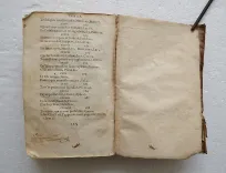 Accord de plusieurs passages des Sainctes Escritures, qui semblent en apparence discordans : avec déclaration familière d’iceux.
Revue & augmenté outre la précédente édition.
La table des passages accordez en ce présent recueil est mise en la fin du livre. - photo