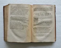 « Bertaut s’est fait un chemin particulier entre Ronsard et Desportes. Il a plus de clarté que le premier, plus de force que le second et plus d’esprit et de politesse que les deux ensemble » (Madeleine Scudéry).
Les œuvres poétiques de Mr. Bertaut, Evêque de Sées, Abbé d’Aunay, premier Aumosnier de la Reine.
Dernière édition, augmentée de plus de moitié outre les précédentes impressions. - photo