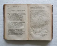 « Bertaut s’est fait un chemin particulier entre Ronsard et Desportes. Il a plus de clarté que le premier, plus de force que le second et plus d’esprit et de politesse que les deux ensemble » (Madeleine Scudéry).
Les œuvres poétiques de Mr. Bertaut, Evêque de Sées, Abbé d’Aunay, premier Aumosnier de la Reine.
Dernière édition, augmentée de plus de moitié outre les précédentes impressions. - photo
