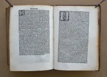 Biblia sacra, integrum utriusque Testamenti corpus complectens, diligenter recognita et emendata. Cul concordantiis simul et argumentis : cumque juris canonici allegationibus passim adnotatis. Insuper in calce ejusdem, annexe sunt nominum Hebraicorum, Chaldeorum, atque Grecorum interpretationes. Huic editioni adjectus est index rerum et sententiarum Veteris et Novi Testamenti. - photo