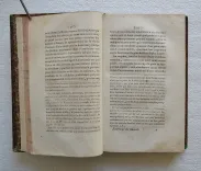 Élémens de l’art vétérinaire.
Traité de la conformation extérieure du cheval ; de sa beauté et de ses défauts ; des considérations auxquelles il importe de s’arrêter dans le choix qu’on doit en faire ; des soins qu’il exige, de sa multiplication, ou des haras, etc.
A l’usage des élèves des écoles impériales vétérinaires.
Sixième édition , publiée avec des notes par J.B. Huzard, vétérinaire, membre de l’Institut de France (…). - photo