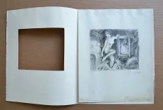 Les nouvelles leçons d’amour dans un parc. - photo