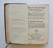 Géographie universelle, exposée dans les différentes méthodes qui peuvent abréger l’étude & faciliter l’usage de cette science [suivi de] : Nouveau traité de la sphère (…). - photo
