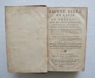 Sainte Bible en latin et en François, avec des notes littérales, critiques et historiques, des préfaces et des dissertations (…).
Tirées du commentaire de Dom Augustin Calmet, Abbé de Senones, de M. l’Abbé De Vence, & des auteurs les plus célèbres ; pour faciliter l’intelligence de l’Écriture Sainte.
Ouvrage enrichi de cartes géographiques & de figures.
Troisième édition, revue, corrigée & augmentée de diverses notes & dissertations nouvelles. - photo