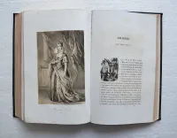 Les reines de France. - photo