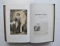 Les reines de France. - photo