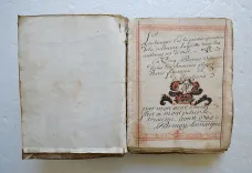 La chirurgie est la partie opérative de la médecine, laquelle tous les autheurs ont divisés en cinq parties, sçavoir dans les thumeurs, playes, ulcères, fractures et dislocations.
Par Monsieur Chirac, fait à Montpellier, le tresième aoust 1714, par moy, Lamarque. - photo