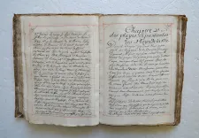 La chirurgie est la partie opérative de la médecine, laquelle tous les autheurs ont divisés en cinq parties, sçavoir dans les thumeurs, playes, ulcères, fractures et dislocations.
Par Monsieur Chirac, fait à Montpellier, le tresième aoust 1714, par moy, Lamarque. - photo