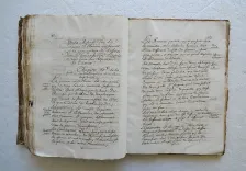 La chirurgie est la partie opérative de la médecine, laquelle tous les autheurs ont divisés en cinq parties, sçavoir dans les thumeurs, playes, ulcères, fractures et dislocations.
Par Monsieur Chirac, fait à Montpellier, le tresième aoust 1714, par moy, Lamarque. - photo