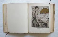 Paris dans sa splendeur. Documents, vues, scènes historiques, descriptions et histoire.
Dessins et lithographies par Philippe Benoist, pour le plus grand nombre et avec l’aide de la photographie ; Jules Arnout, Bachelier, A. Bayot, Félix Benoist, Chapuy, Eug. Ciceri, Hubert Clerget, Dauzats, Jules David, Fichot, Jules Gaildrau, Guérard, J. Jacottet, Gustave Janet, Hippolyte Lalaisse, Aug. Mathieu, Sabatier, etc.
Vignettes de Félix Benoist et Catenacci, exécutées sur bois par les premiers graveurs.
Texte par MM. Audiganne, P. Bailly, Eugène Carissan, A. Darcel, Louis Enault, Victor Fournel, Edouard Fournier, Amédée Gabourd, J. de Gaulle, Eugène de La Gournerie, F. de Guilhermy, L. Lacour, Lassus, Albert Lenoir, F. lock, Le Roux de Lincy, Prosper Mérimée (de l’Académie Française), Viollet Le Duc, etc.
Premier et deuxième volume : description de Paris / Troisième volume : histoire de Paris + environs de Paris. - photo