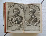 Les Mémoires, contenans l’histoire des Roys Louis XI &Charles VIII, depuis l’an 1464 jusques en 1498.
Reveus & corrigez sur divers manuscrits & anciennes impressions.
Augmentez de plusieurs traictez, contracts, testaments, autres actes, & de diverses observations. Par Denys Godefroy, conseiller, & historiographe du Roy.
Dernière édition, divisée en deux tomes, & enrichie de pourtraits en taille-douce. - photo