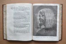 1] Relation des voyages entrepris par ordre de Sa Majesté britannique, actuellement régnante, pou faire des découvertes dans l’hémisphère méridional, et successivement exécutés par le commodore Byron, le capitaine Carteret, le capitaine Wallis & le capitaine Cook, dans les vaisseaux le Dauphin, le Swallow & l’Endeavour. - photo