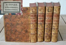 Histoire civile du royaume de Naples, traduite de l’italien de Pierre Giannone, jurisconsulte & avocat napolitain.
Avec de nouvelles notes, réflexions, & médailles fournies par l’auteur, & qui ne se trouvent point dans l’édition italienne. - photo