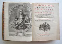 Histoire civile du royaume de Naples, traduite de l’italien de Pierre Giannone, jurisconsulte & avocat napolitain.
Avec de nouvelles notes, réflexions, & médailles fournies par l’auteur, & qui ne se trouvent point dans l’édition italienne. - photo