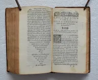 Trattato dell’oratione, & de la meditatione, nel quale si tratta de principali misteri della fede nostra, con altre cose di molto profitto al Christiano.
Composto per il R. Padre Luigi di Granata, dell’ordine de Padri Predicatori, et nuovamente tradotto dallo spagnuolo in italiano, per l’eccellente medico M. Vincenzo Buondi Mantouano. - photo