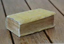 1] L’Iliade traduite en vers, avec des remarques & un discours sur Homère.
Nouvelle édition, augmentée d’un examen de la philosophie d’Homère ; par M. de Rochefort, de l’Académie des Inscriptions & Belles-Lettres.
2] L’Odyssée, traduite en vers, avec des remarques ; suivie d’une dissertation sur les voyages d’Ulysse ; par M. de Rochefort, de l’Académie des Inscriptions & Belles-Lettres. - photo