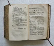 Dictionnaire interprète de matière médicale, et de ce qui y a rapport ; contenant l’explication des termes arabes, grecs & latins ; des abréviations ; des caractères, ainsi que des opérations de chimie & de pharmacie ; avec des observations de théorie & de pratique sur ces sciences, & sur l’histoire naturelle.
Ensemble une courte description anatomique des parties du corps humain.
Ouvrage utile à ceux qui se destinent à l’étude ou à l’exercice de quelqu’un des objets de Médecine. - photo