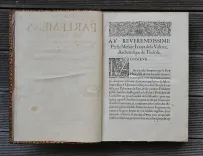 Treze livres des parlemens de France.
Esquels est amplement traicté de leur origine et institution, et des présidens, conseillers, gens du Roy, greffiers, secrétaires, huissiers & autres officiers ; & de leur charge, devoir, & juridiction : ensemble de leurs rangs, séances, gages, privilèges, règlements & mercurialles.
Œuvre très utile non seulement à tous officiers des parlemens, mais à tous autres magistrats de France. - photo