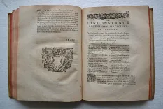 Tableau de l’inconstance des mauvais anges et démons, où il est amplement traicté des sorciers & de la sorcelerie.
Livre très utile et nécessaire, non seulement aux juges, mais à tous ceux qui vivent sous les loix chrestiennes.
Avec, un discours contenant la procédure faicte par les inquisiteurs d’Espagne & de Navarre, à 53 magiciens, apostats, juifs & sorciers, en la ville de Logrogne en Castille, le 9 novembre 1610. En laquelle on voit, combien l’exercice de la justice en France, est plus juridiquement traicté, & avec de plus belles formes qu’en tous autres Empires, Royaumes, Républiques & Estats. - photo