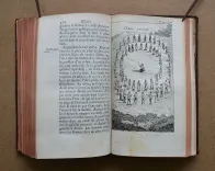 Histoire de la Louisiane, contenant la découverte de ce vaste pays ; sa description géographique ; un voyage dans les terres ; l’histoire naturelle ; les mœurs, coûtumes & religion des naturels, avec leurs origines ; deux voyages dans le nord du nouveau Mexique, dont un jusqu’à la Mer du Sud ; orné de deux cartes & de planches en taille douce. - photo