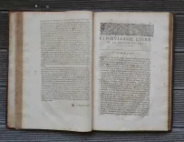 Décade contenant la vie et gestes de Henry le Grand, Roy de France et Navarre IIII° du Nom.
En laquelle est représenté l’Estat de la France depuis le dernier traicté de Cambray 1559. Jusques à la mort dudict Seigneur, icelle comprise, avec ce qui c’est faict & passé incontinent après icelle : les grandeurs des deux couronnes de France & de Navarre & les droicts dudit Seigneur sur plusieurs grandes terres & seigneuries. - photo