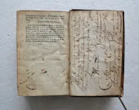 Cours de chymie, contenant la manière de faire les opérations qui sont en usage dans la Médecine, par une méthode facile.
Avec des raisonnemens sur chaque opération, pour l’instruction de ceux qui veulent s’appliquer à cette Science.
Onzième édition. Revuë, corrigée & augmentée par l’autheur. - photo