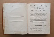 Histoire générale de la Chine, ou annales de cet Empire.
Traduites du Tong-Kien-Kang-Mou, par le feu Père Joseph-Anne-Marie de Moyriac de Mailla, jésuite François, missionnaire à Pékin.
Publiées par M. l’Abbé Grosier, et dirigées par M. Le Roux des Hautesrayes (…)
Ouvrage enrichi de figures & de nouvelles cartes géographiques de la Chine ancienne & moderne, levées par ordre du feu Empereur Kang-Hi, & gravées pour la première fois. - photo
