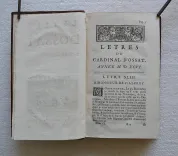Lettres du cardinal d’Ossat, avec des notes historiques & politiques de Mr. Amelot de La Houssaie.
Nouvelle édition corrigée sur le manuscrit original, considérablement augmentée & enrichie de nouvelles notes de Mr. Amelot de La Houssaie, qui ne se trouvent point dans la dernière édition de Paris de 1697.
Divisée en cinq tomes. - photo