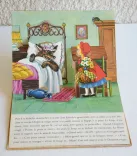 Collection contes en relief.
Le petit chaperon rouge. - photo
