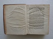Coutumes des Duché, Bailliage et Prévôté d’Orléans, et ressort d’iceux ; avec une introduction générale aux dites coutumes, & des introductions particulières à la tête de chaque titre, corrigées & augmentées, dans lesquelles les principes des matières contenues dans le titre, sont exposés & développés.
Le texte est accompagné de notes. - photo