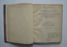 Advis et supplication au Roy pour le rétablissement des Chevaliers du Saint Sépulcre de Jérusalem.
Ensemble un brief discours de voyage de la Terre Sainte fait par Messire de Royère, Baron de Brignac et de Beaudéduit, Chevalier de l’Ordre.
Suivi de :
Les voyages du Seigneur de Villemont, Chevalier de l’Ordre de Hierusalem, Gentilhomme du Pays de Bretagne.
Les manuscrits originaux de « l’Advis » et du « Voyage en Terre Sainte » de François de Royère, se trouvent au château de Brignac, commune de Royère (Haute-Vienne). - photo