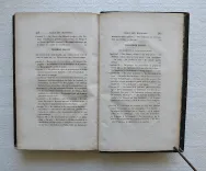 Histoire de la barbarie et des loix au Moyen Age ; de la civilisation et des mœurs des anciens, comparées à celles des modernes ; de l’Église et des gouvernements ; des conciles et des assemblées nationales chez les différents peuples, et particulièrement en France et en Angleterre. - photo