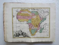 Samuelis Fabri Rect. Gymn. Norib. Atlas Scholastichodoeporicus oder immer stärcker anwachsender Schul- und Reisen-Atlas nach der schwer- und beschwerlichen Last erleichtert und bequemer gemacht sowohl in denen Alten für die gelehrte; als auch in denen Neusten kleinen, doch vollständigen Mappen, für die jenige, welche in denen Land-Charten noch unerfahren vom Neuen ausgefertigt von Christoph Weigel. Der Kaiserl. Reichs Post gegen-über wohnhafft in Nürnberg. - photo